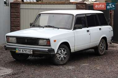Универсал ВАЗ 2104 2002 в Сарнах