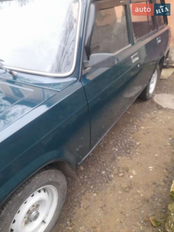 Універсал ВАЗ / Lada 2104 2006 в Чернівцях