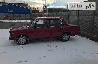 Седан ВАЗ / Lada 2105 1985 в Одессе