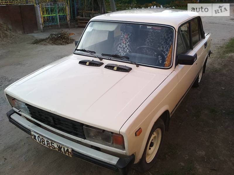 Седан ВАЗ / Lada 2105 1984 в Бердичеве