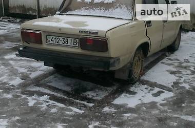 Седан ВАЗ / Lada 2105 1984 в Верховине