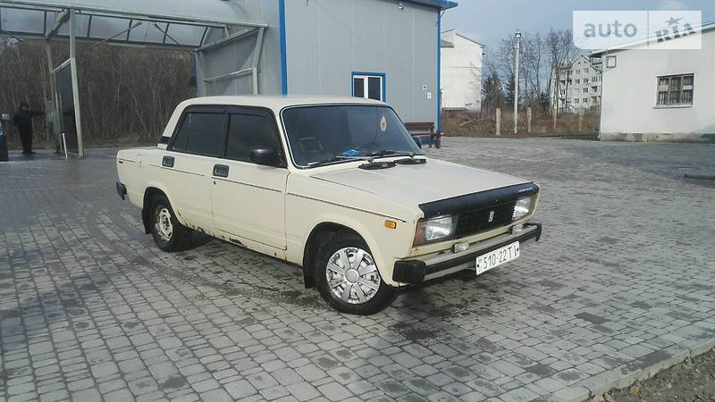 Седан ВАЗ / Lada 2105 1990 в Мукачевому фото Седан ВАЗ / Lada 2105 1990 в Мукачевому