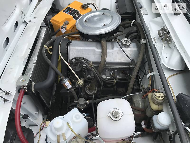 Седан ВАЗ / Lada 2105 1990 в Каховці