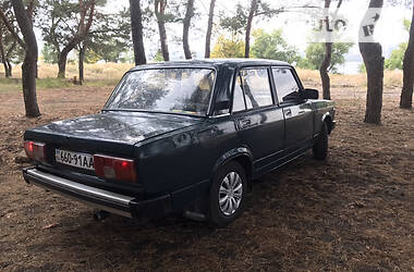 Седан ВАЗ / Lada 2105 1996 в Дніпрі