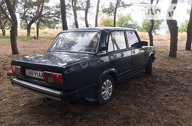 Седан ВАЗ / Lada 2105 1996 в Днепре