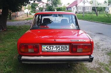 Седан ВАЗ / Lada 2105 1990 в Звягеле