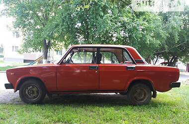 Седан ВАЗ / Lada 2105 1990 в Звягеле