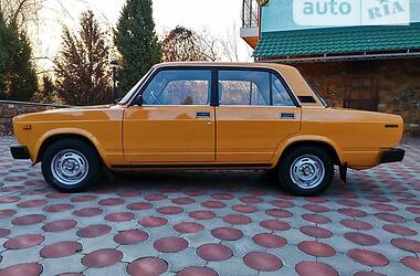 Седан ВАЗ 2105 1982 в 