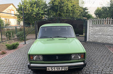 Седан ВАЗ / Lada 2105 1984 в Ровно