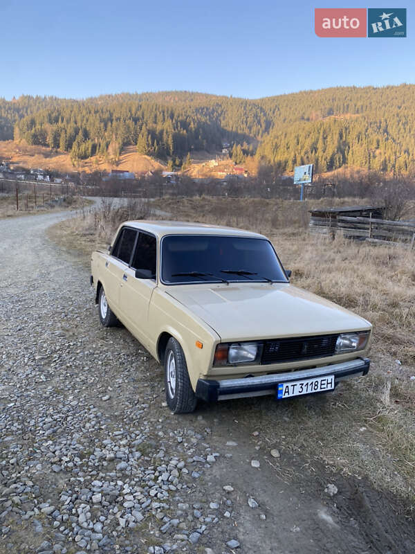 Седан ВАЗ / Lada 2105 1983 в Ивано-Франковске