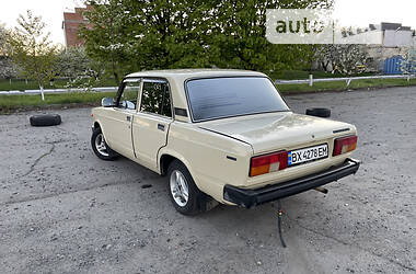 Седан ВАЗ / Lada 2105 1989 в Хмельницькому