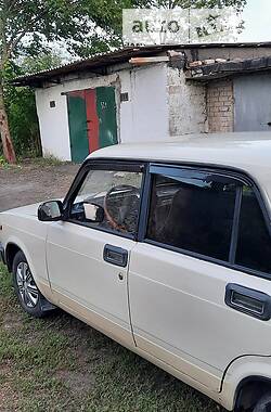 Седан ВАЗ / Lada 2105 1994 в Павлограді
