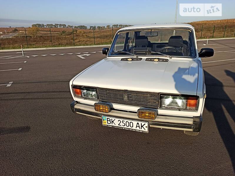 Седан ВАЗ / Lada 2105 1991 в Ровно