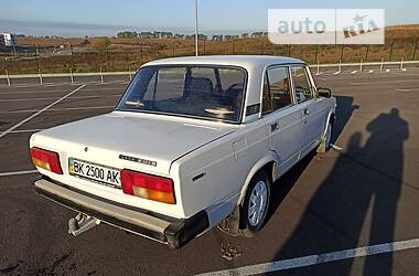 Седан ВАЗ / Lada 2105 1991 в Ровно