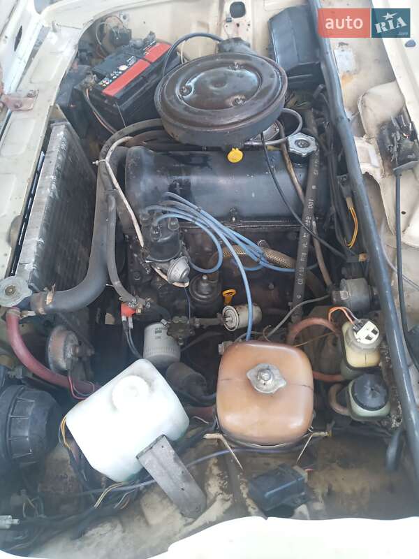 Седан ВАЗ / Lada 2105 1990 в Бердичеві фото 2 Седан ВАЗ / Lada 2105 1990 в Бердичеві