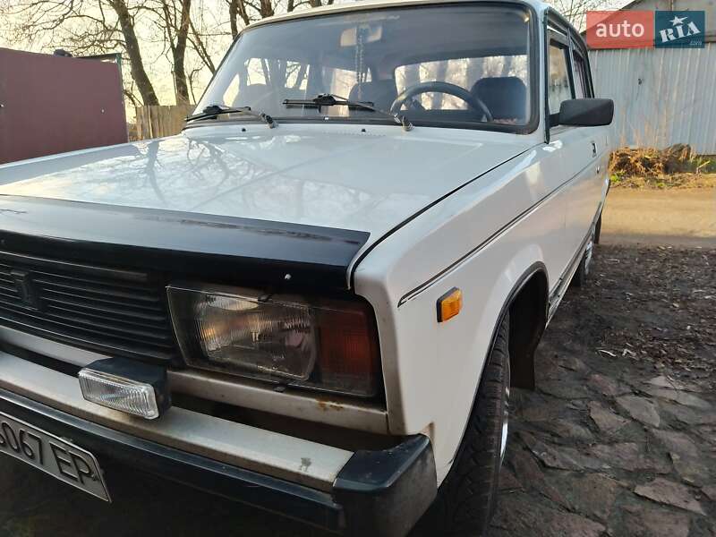 Седан ВАЗ / Lada 2105 1995 в Макарове