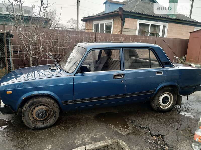 Седан ВАЗ / Lada 2105 1983 в Черкассах