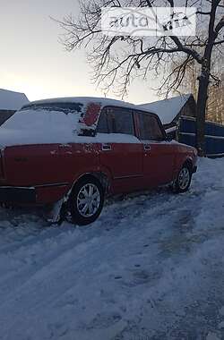 Седан ВАЗ / Lada 2105 1981 в Овруче