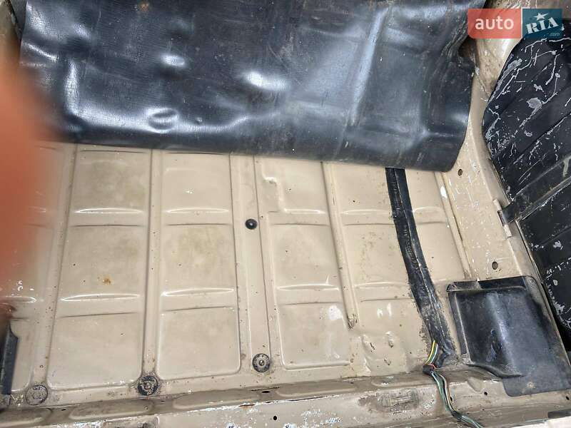 Седан ВАЗ / Lada 2105 1988 в Гайсине