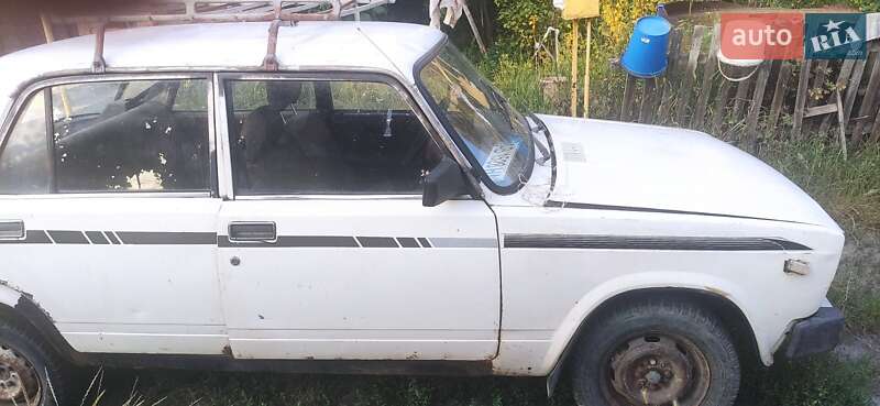 Седан ВАЗ / Lada 2105 1995 в Немирові
