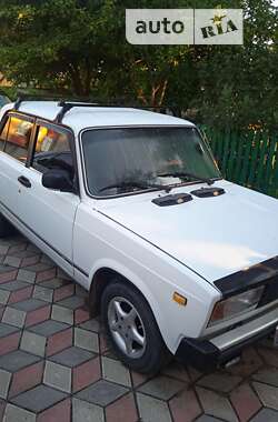 Седан ВАЗ / Lada 2105 1992 в Чернівцях