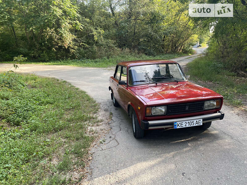 Седан ВАЗ / Lada 2105 1996 в Днепре