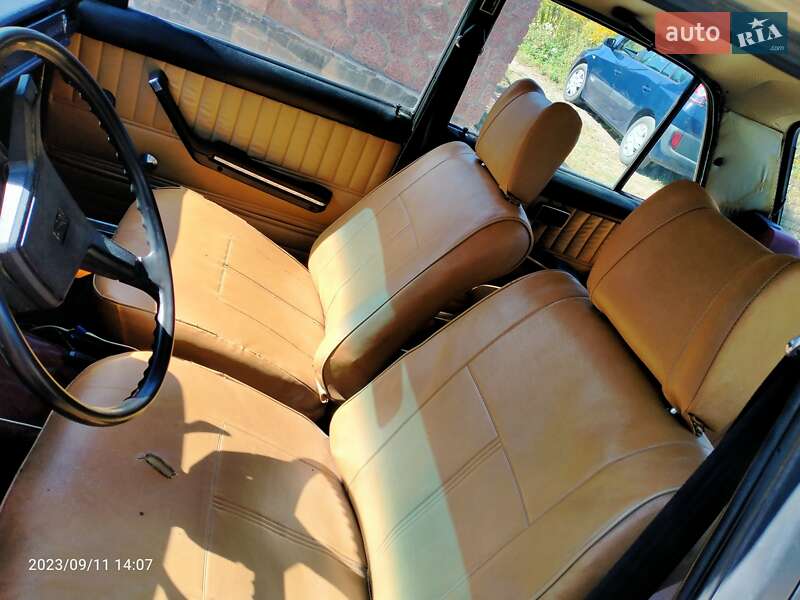 Седан ВАЗ / Lada 2105 1983 в Хорошеві