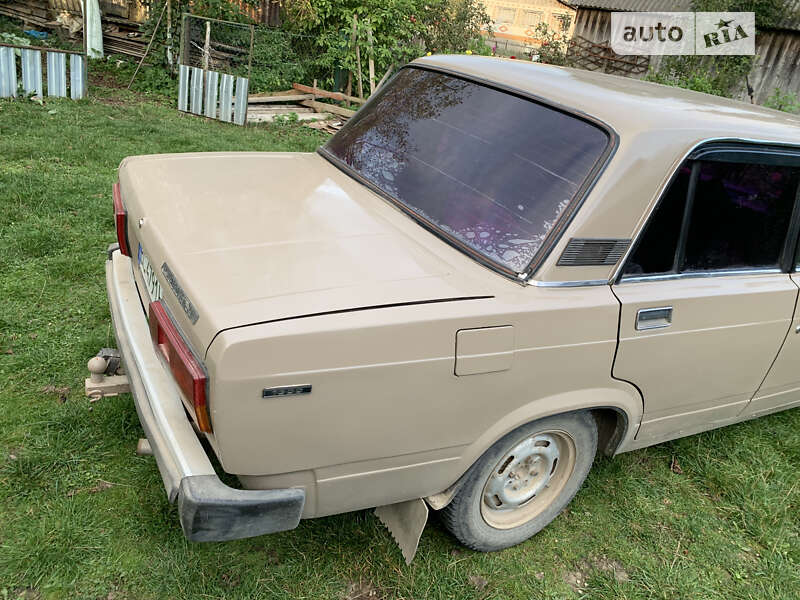 Седан ВАЗ / Lada 2105 1986 в Турке