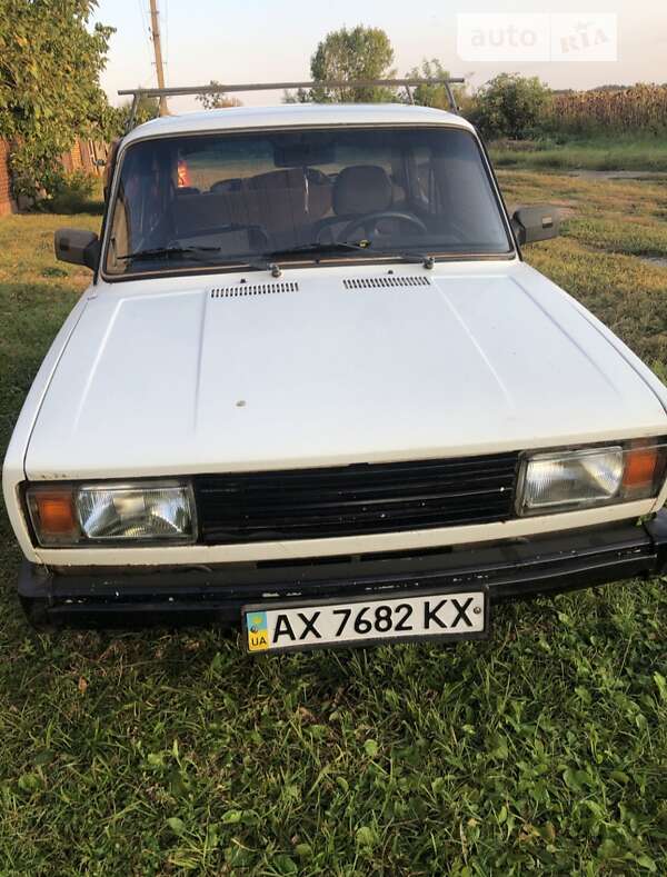 Седан ВАЗ / Lada 2105 1995 в Умани