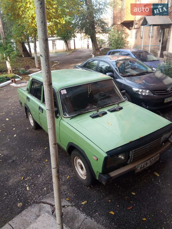 Седан ВАЗ / Lada 2105 1985 в Кривом Роге
