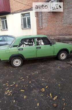 Седан ВАЗ / Lada 2105 1985 в Кривом Роге