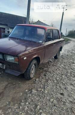 Седан ВАЗ / Lada 2105 1985 в Теребовле