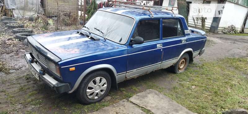 Седан ВАЗ / Lada 2105 1983 в Чернигове