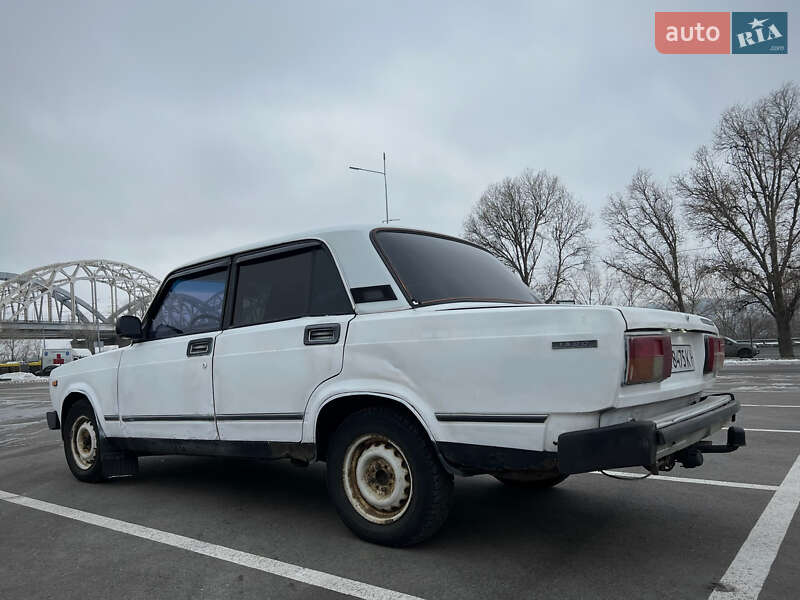 Седан ВАЗ / Lada 2105 1982 в Києві
