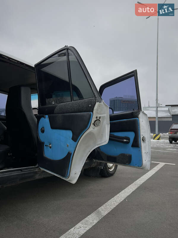 Седан ВАЗ / Lada 2105 1982 в Києві