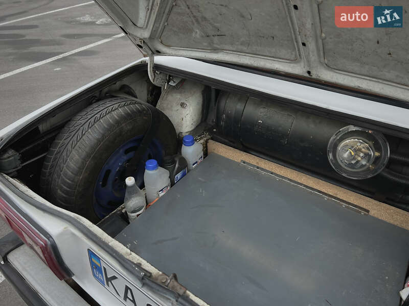 Седан ВАЗ / Lada 2105 1982 в Києві