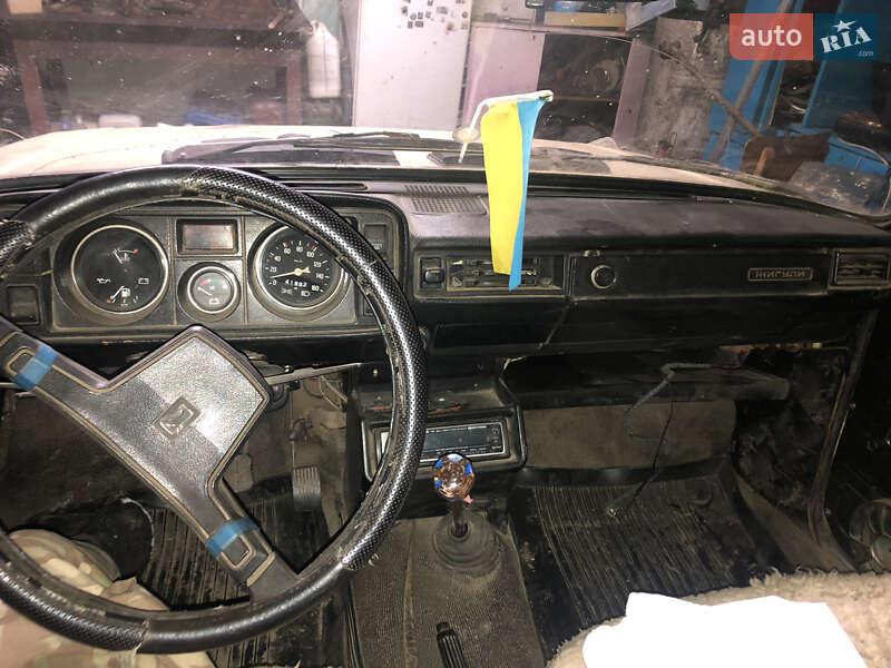 Седан ВАЗ / Lada 2105 1989 в Погребище фото 7 Седан ВАЗ / Lada 2105 1989 в Погребище