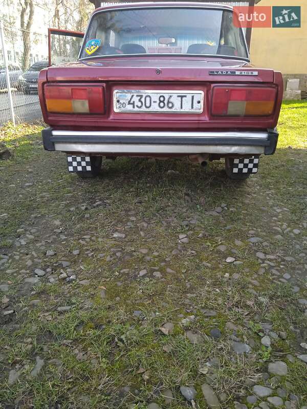 Седан ВАЗ / Lada 2105 1989 в Черновцах