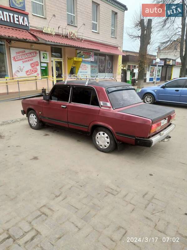 Седан ВАЗ / Lada 2105 1987 в Зіньківі
