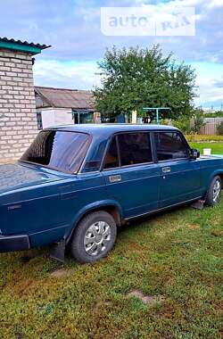 Седан ВАЗ / Lada 2105 2000 в Харькове