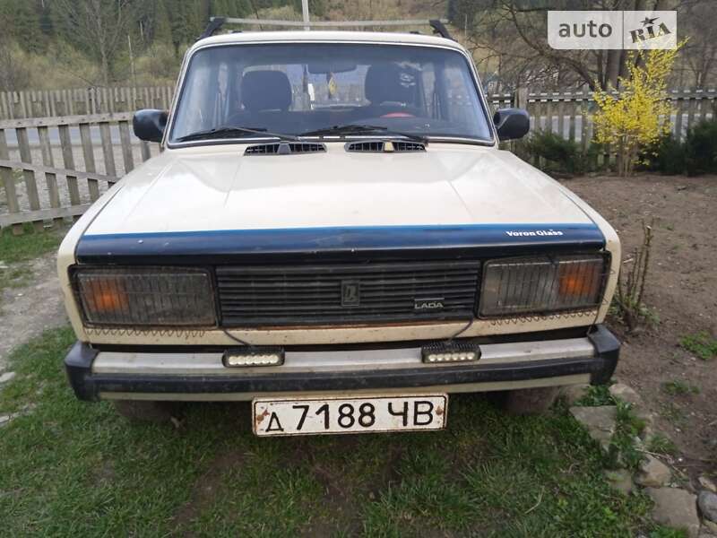 Седан ВАЗ / Lada 2105 1983 в Путилі