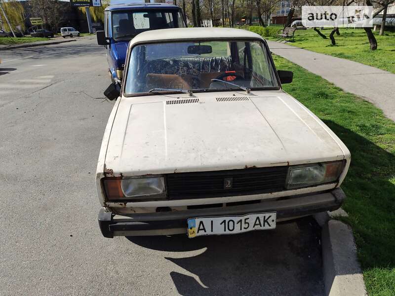 Седан ВАЗ / Lada 2105 1988 в Украинке