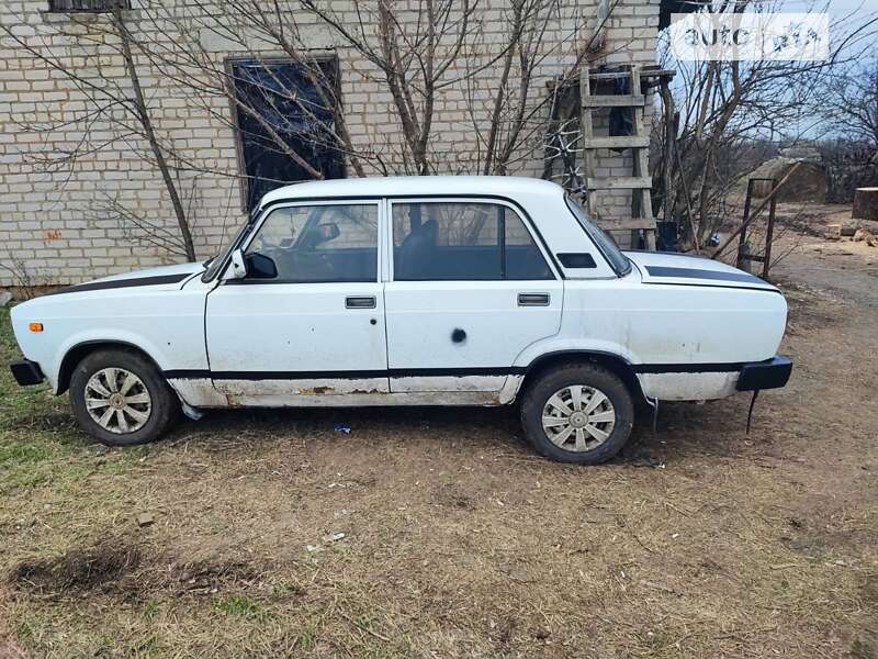 Седан ВАЗ / Lada 2105 1982 в Дніпрі