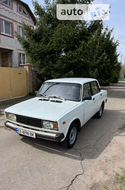 Седан ВАЗ / Lada 2105 1989 в Чернигове