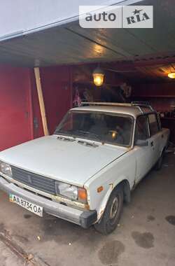 Седан ВАЗ / Lada 2105 2000 в Киеве