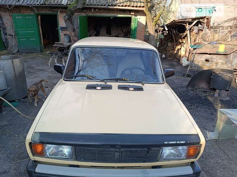 Седан ВАЗ / Lada 2105 1982 в Черкассах