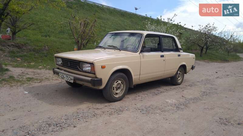 Седан ВАЗ / Lada 2105 1991 в Александрие