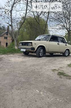 Седан ВАЗ / Lada 2105 1990 в Виннице