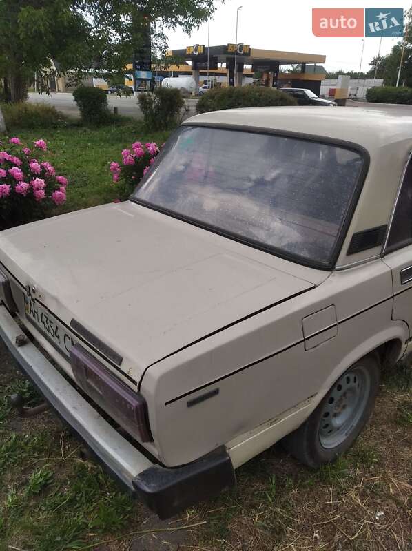 Седан ВАЗ / Lada 2105 1996 в Каменском
