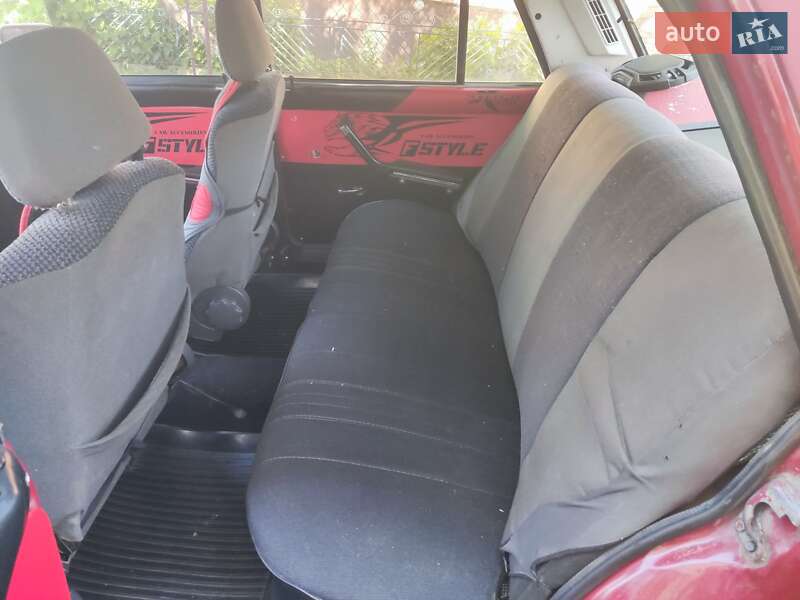 Седан ВАЗ / Lada 2105 1992 в Долине